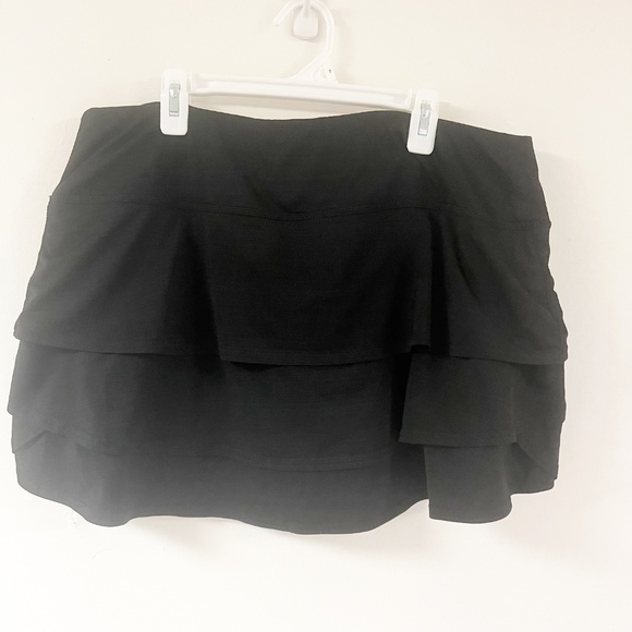 Athleta Stripe Swagger Tiered Skort Size XL Black - Picture 4 of 15